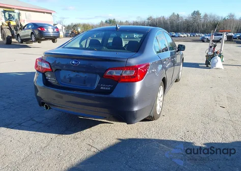 2016 Subaru Legacy 2.5I Premium z USA, uszkodzony, nr VIN 4S3BNAD60G3061565